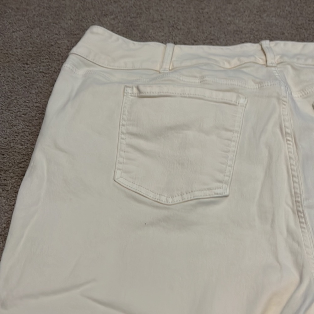 Torrid Off White Jeans - Picture 5 of 6